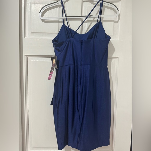 Mini dress - Picture 6 of 6